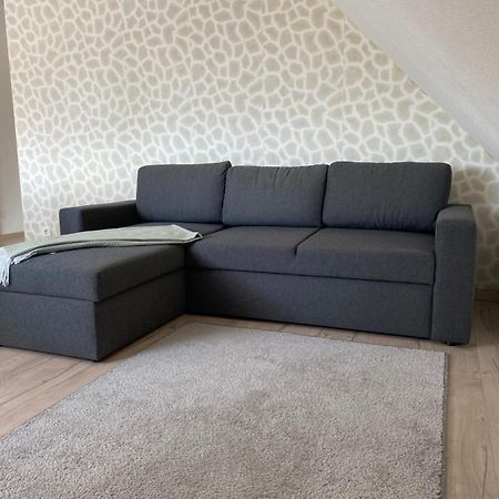 Schoene Ruhige Wohnung In Anliegerstrasse Essen Exterior foto